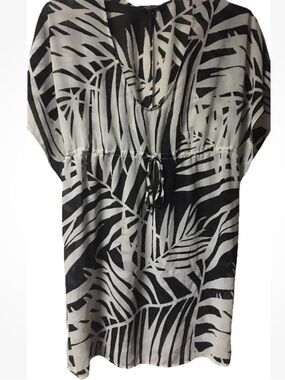 New ~ Jayne Clay ~ Women’s ~ Dress ~ Medium~ Black & White